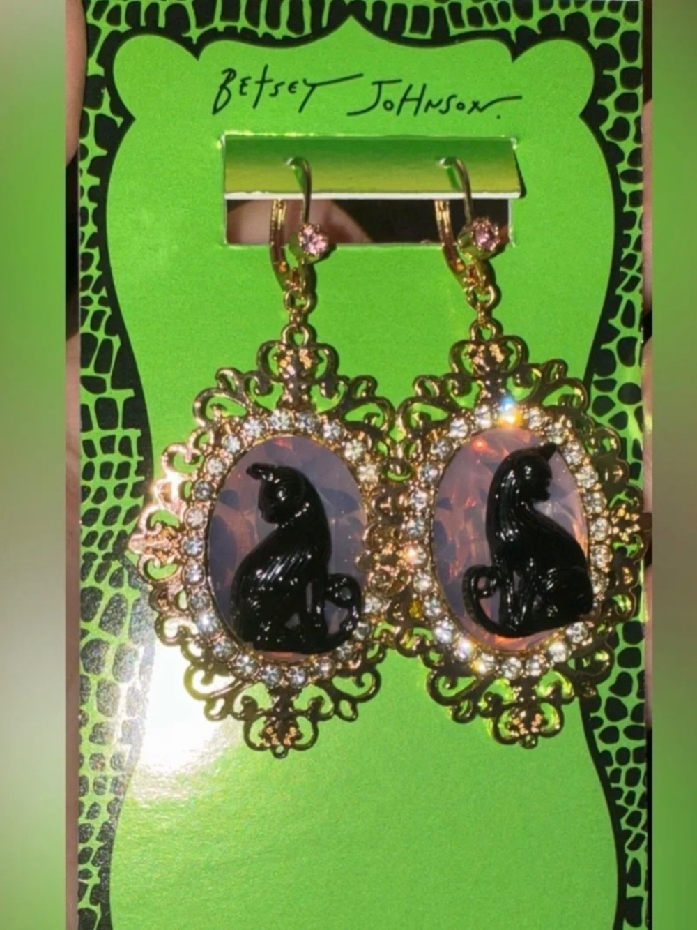 BETSEY JOHNSON Halloween Victorian Cat Kitty Cameo Dangle Earrings NEW NWT